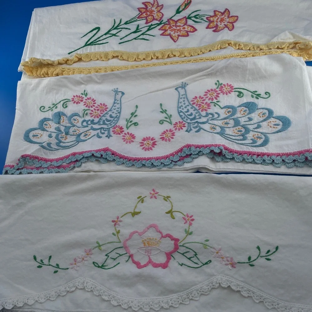 VTG Hand Embroidered Crewel Pillowcases 3 White Peacock Floral 1950s Crochet x3